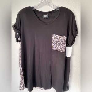 BLACK/ANIMAL PRINT T-SHIRT / BOBEAU